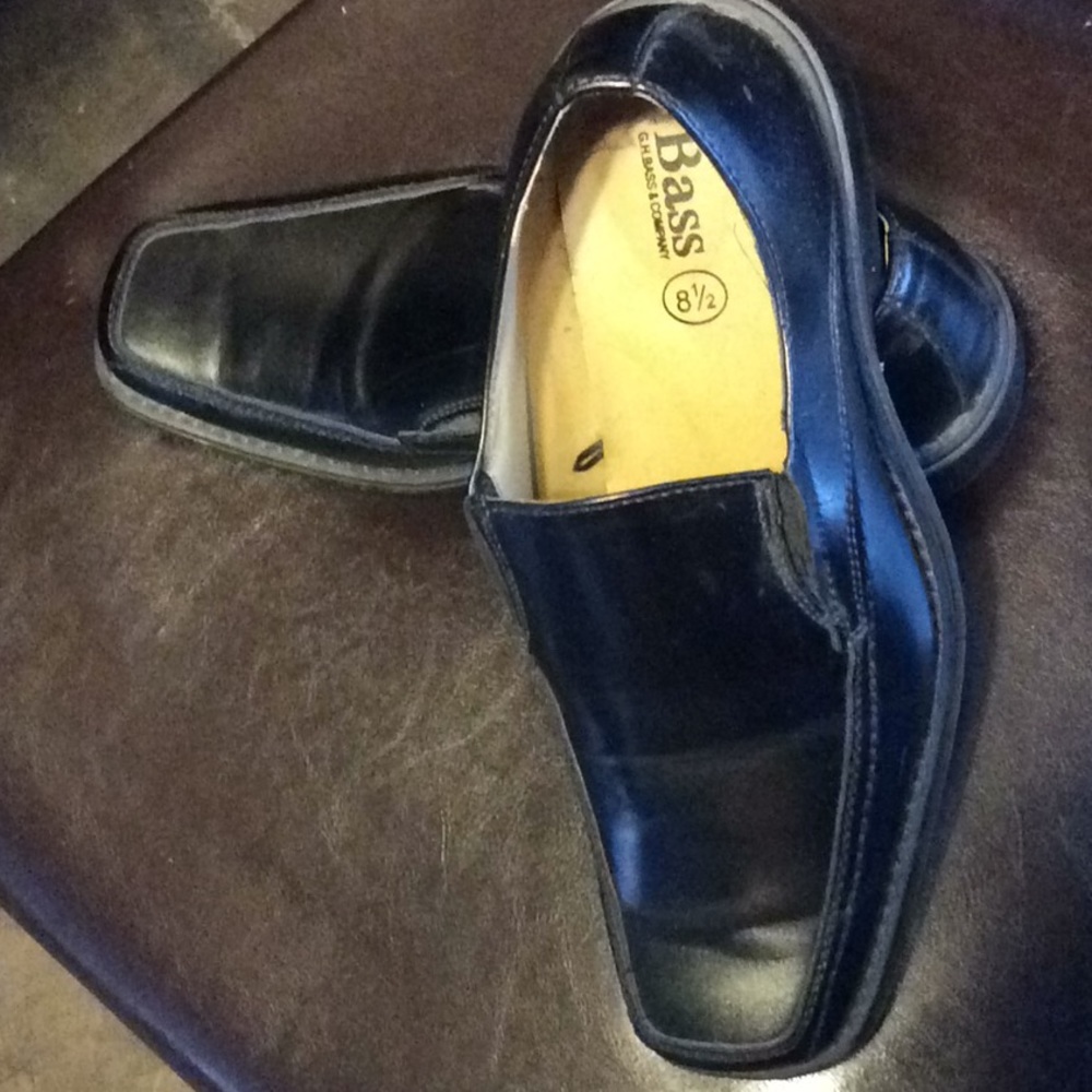 GUC GH BASS AND CO. MENS DRESSY SHOES